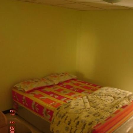 Kaset Guesthouse Bangkok Pokój zdjęcie